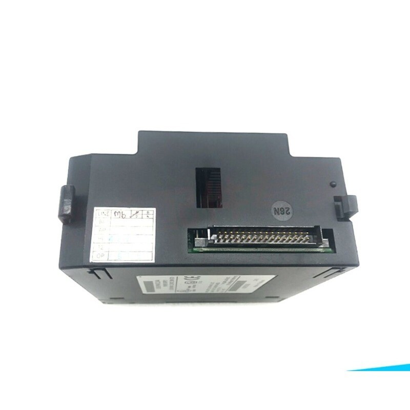 NEW GE FANUC IC200ALG620 PLC Module