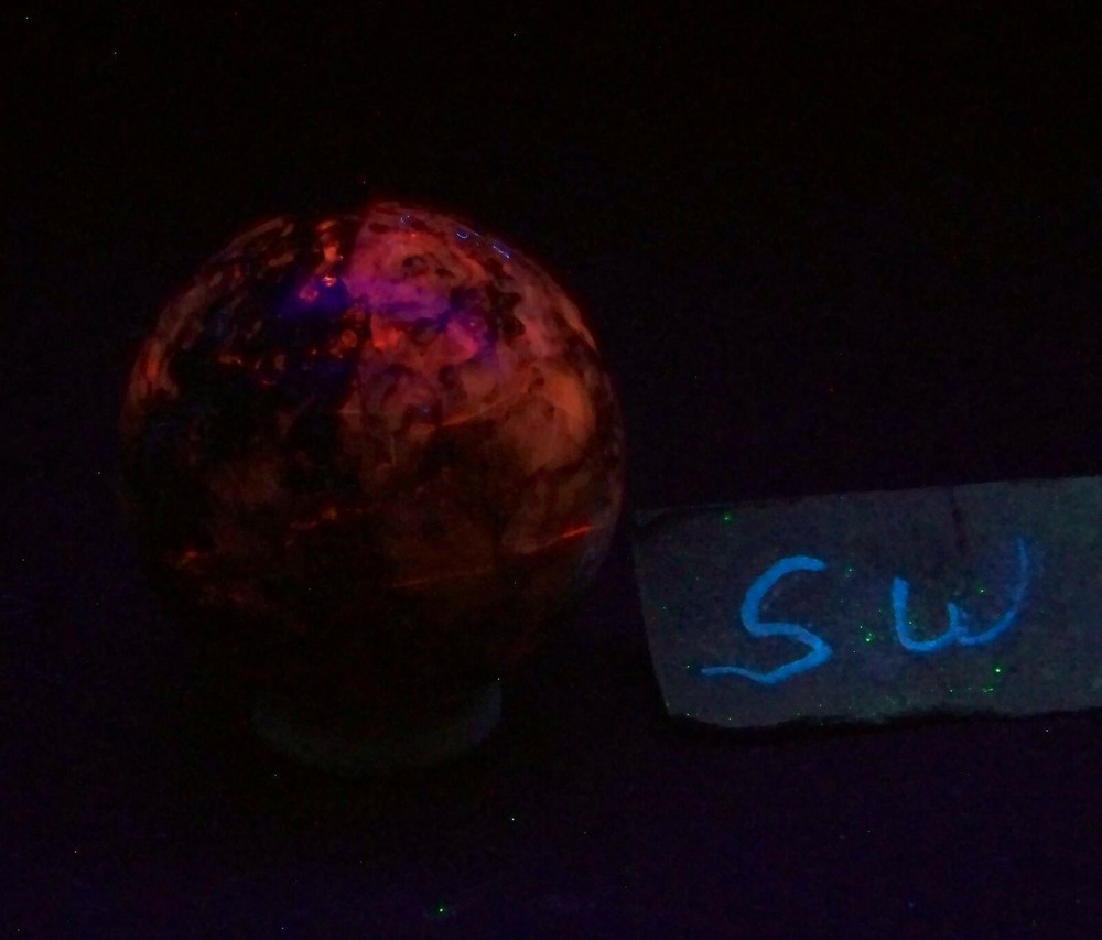 Fluorescent Calcite Sphere from AZ 33mm 3844