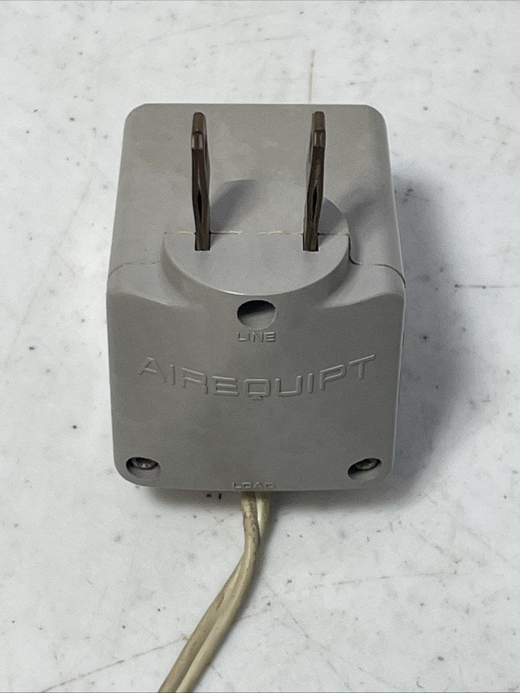 Vintage Airequipt Transformer Class 2 3V