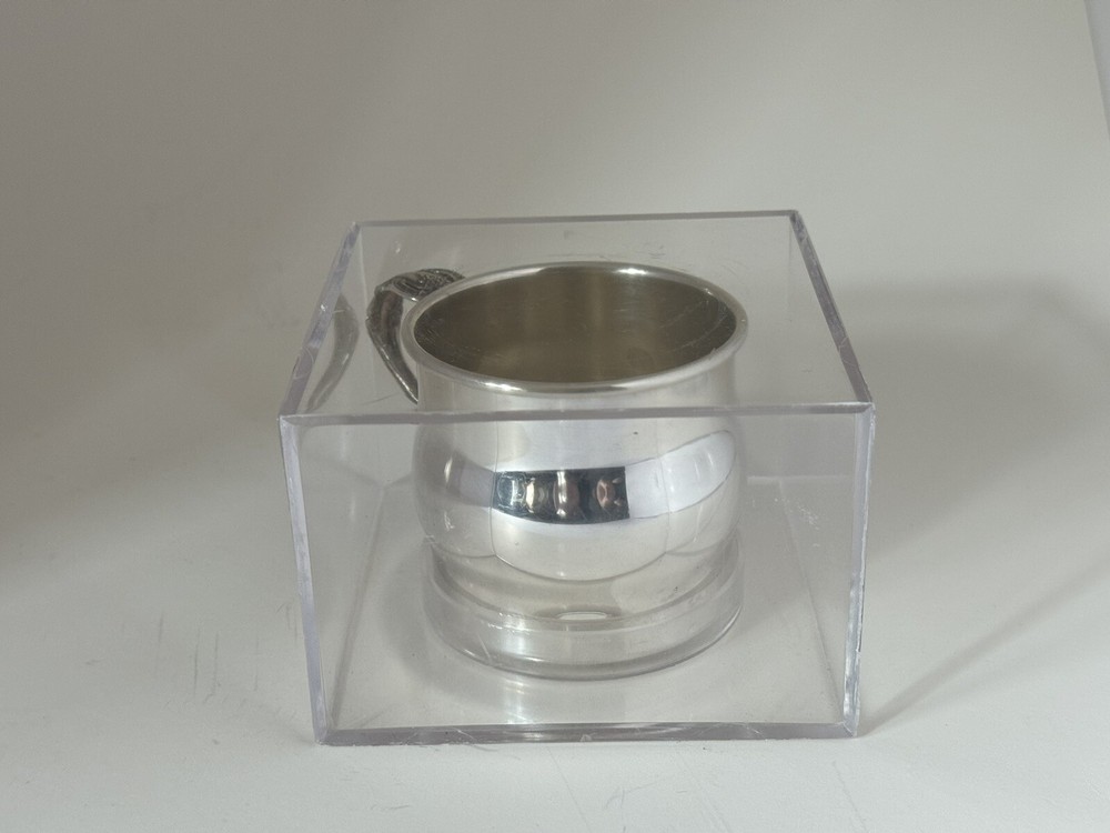 Oneida LTD Cup With Original Protective case **Rare Vintage **