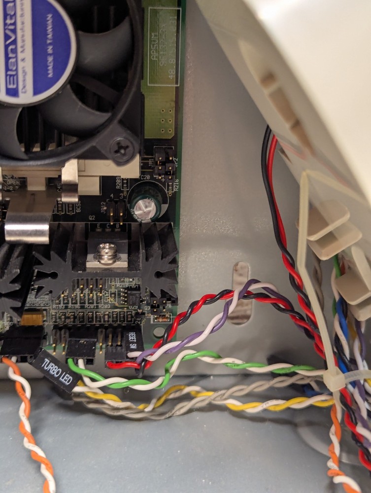 VINTAGE DESKTOP COMPUTER Tower A Open Tested See Pictures
