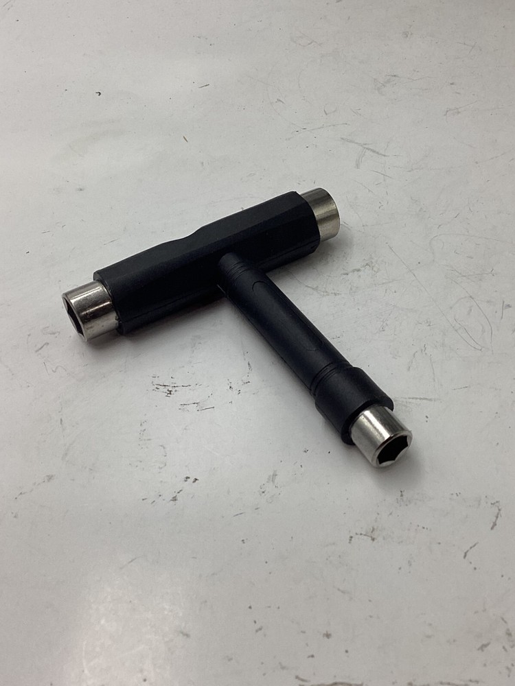 Skateboard Roller Skate T-TOOL Multi-Function All In One Wrench PICTURED ITEM