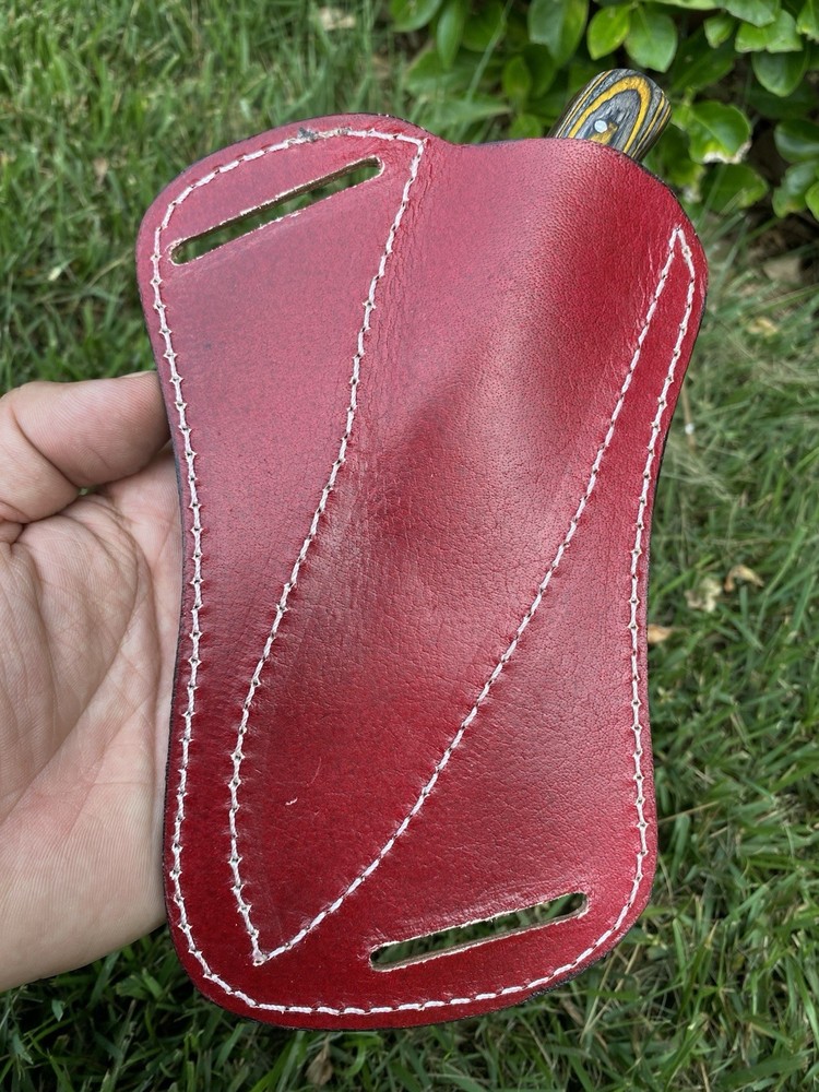 Custom leather sheath for fixed blade knife