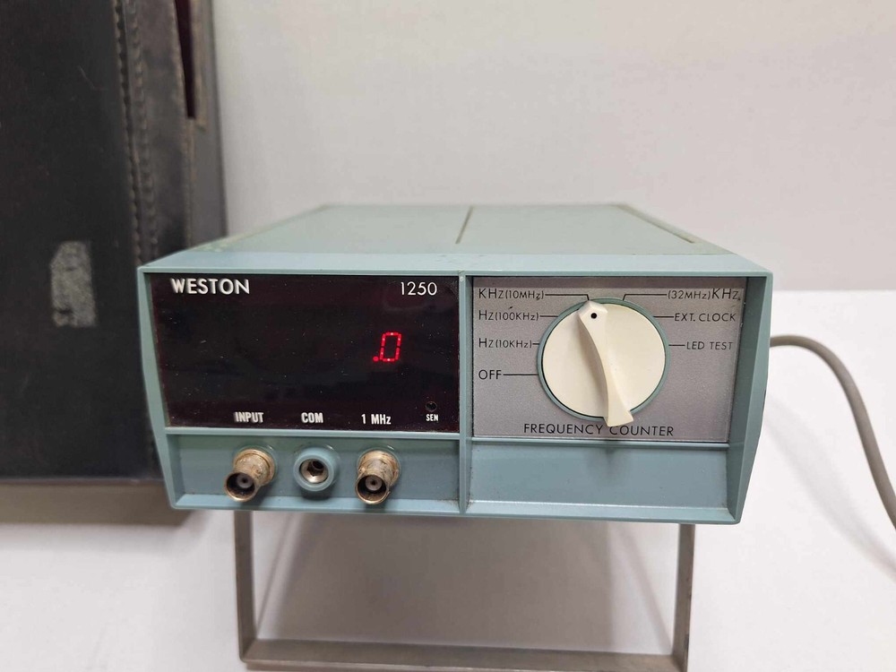 Weston 1250 Frequency counter