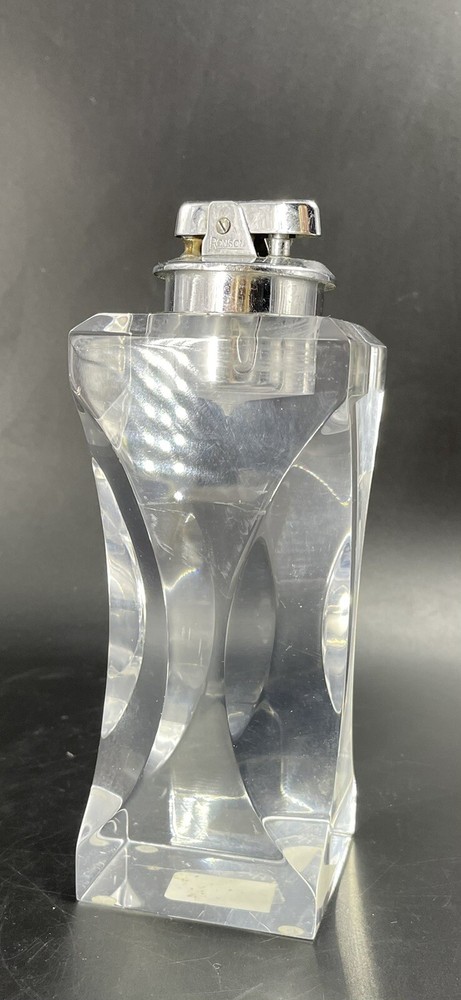Vrg Ronson Lucite Table Lighter 7"