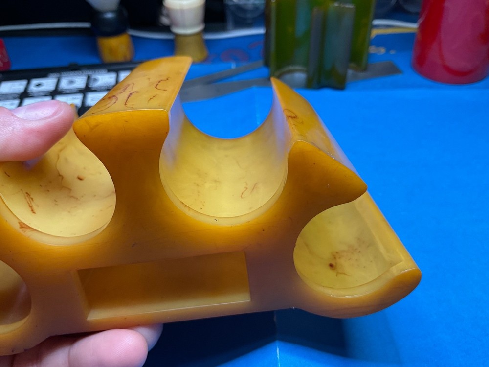 BEAUTIFULLY MARBLED BAKELITE POKER CHIP CADDY