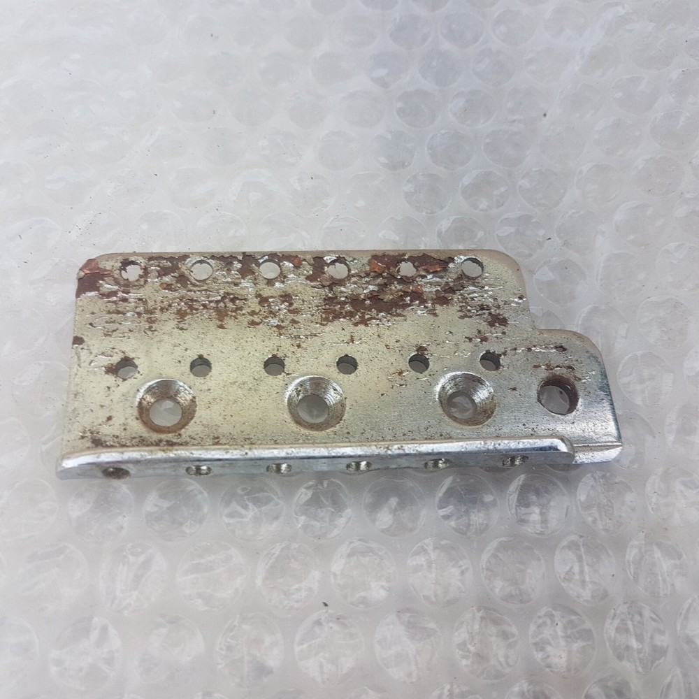 FENDER STRATOCASTER  TREMOLO BASE PLATE