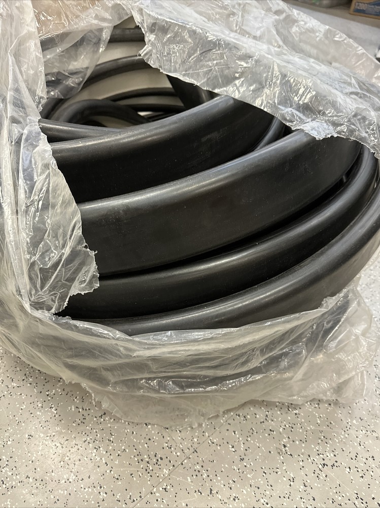 SEMPERIT Handrail Rubber 1379 85ft New