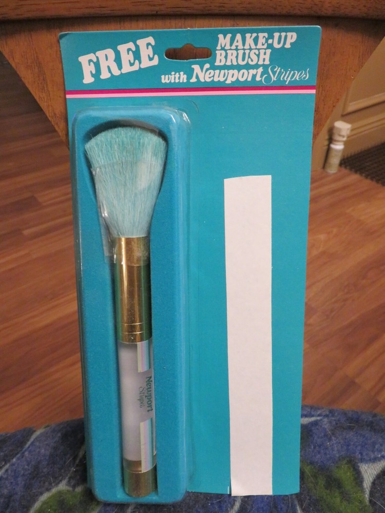NEWPORT MAKE-UP BRUSH (Unopened)