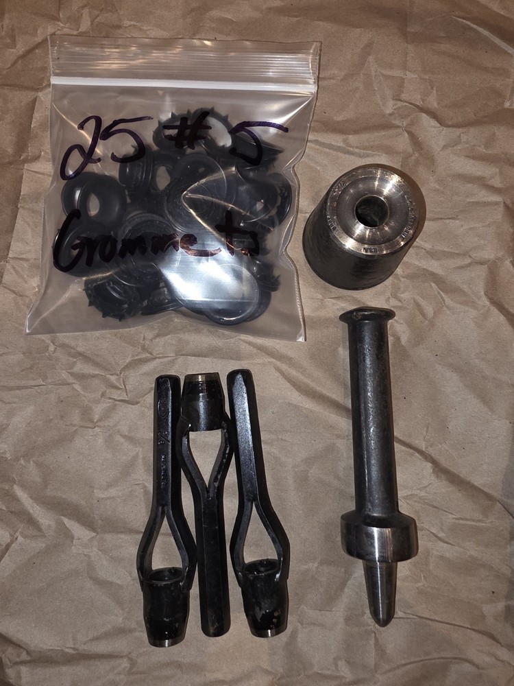 C.S. Osbourne #5 Military Grommet Kit With Tools