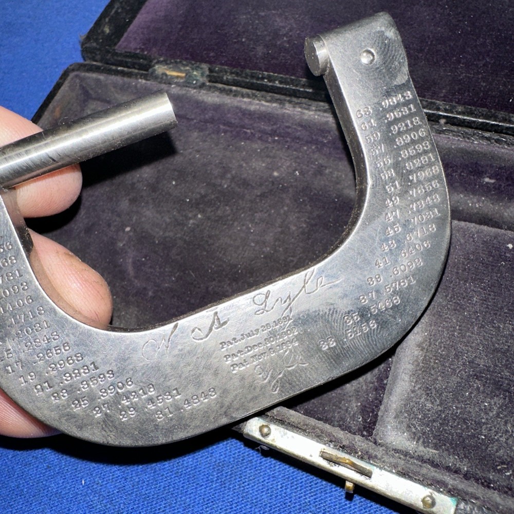 Brown & Sharpe # 47 Micrometer and Original Case!