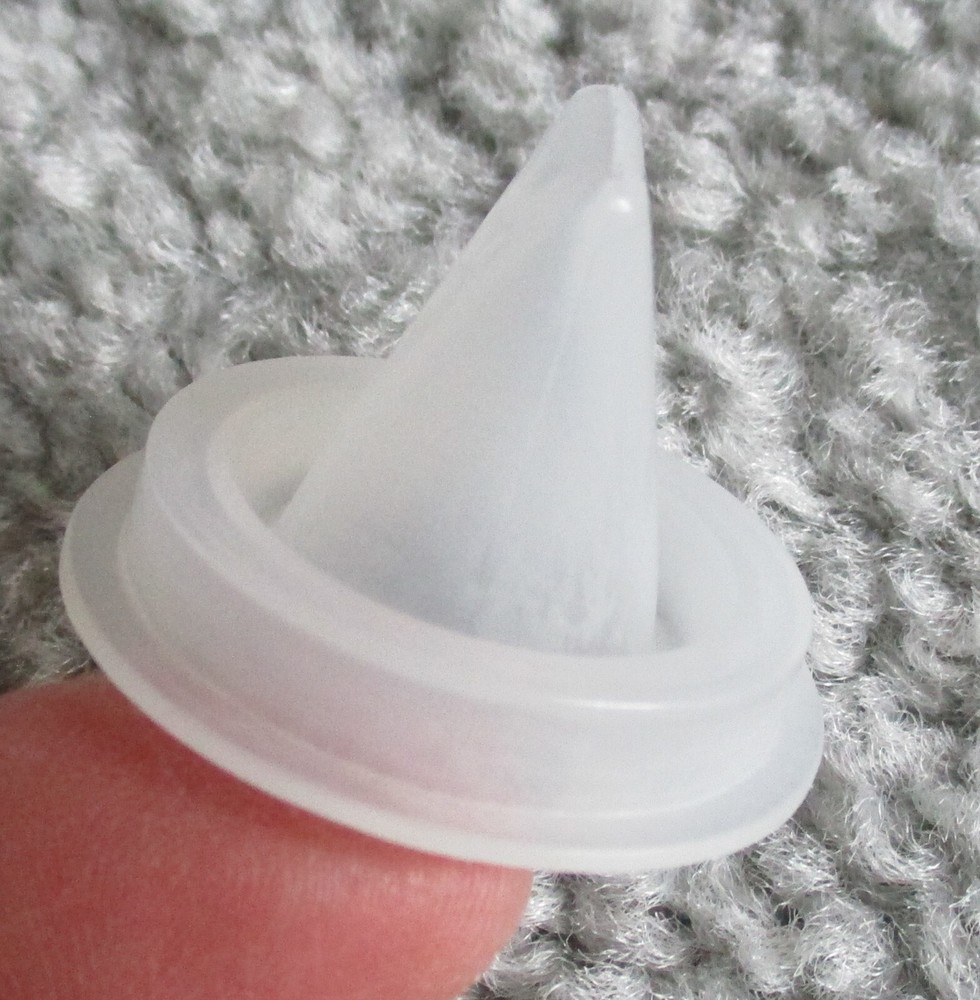 Vintage Tupperware Sippy Seal Spout #236