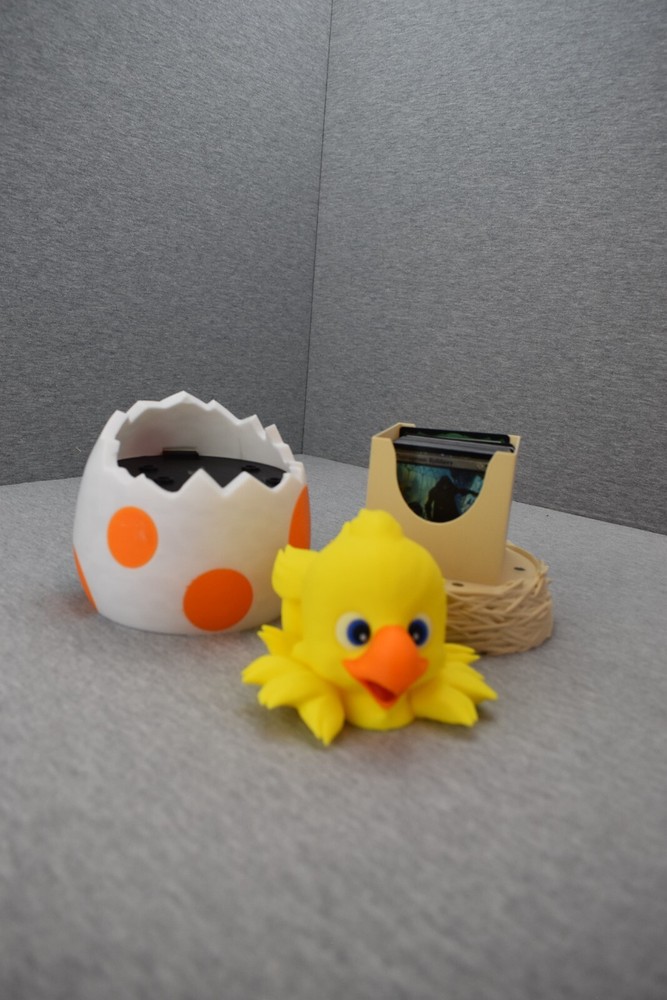 final fantasy 7 Chocobo deck box - Magic The Gathering Deck Box