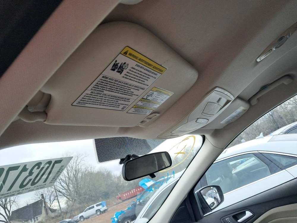 ESCAPE 2013 Glove Box 4885473