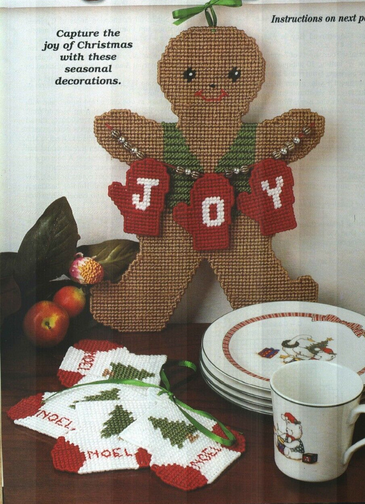 CHRISTMAS CHARMS GINGERBREAD STOCKING COASTER PLASTIC CANVAS PATTERN INSTRUCTION