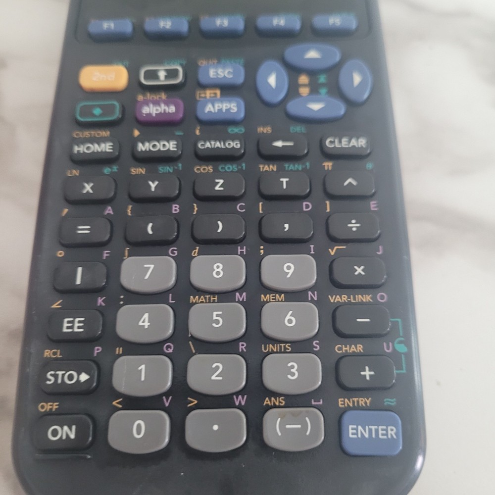 Texas Instruments TI-89 Calculator, powers on, Unknown if fully functional
