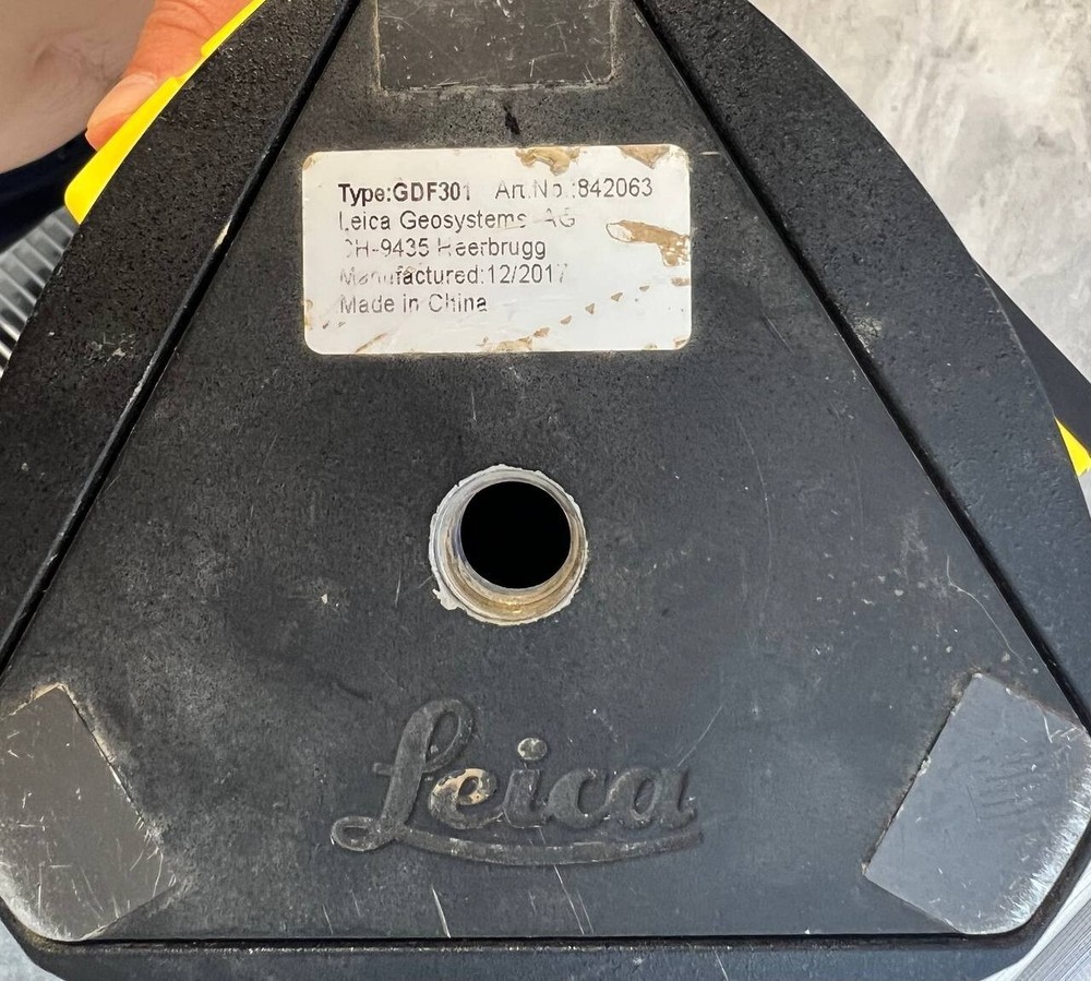 Leica Builder 309 9" Construction Total Station