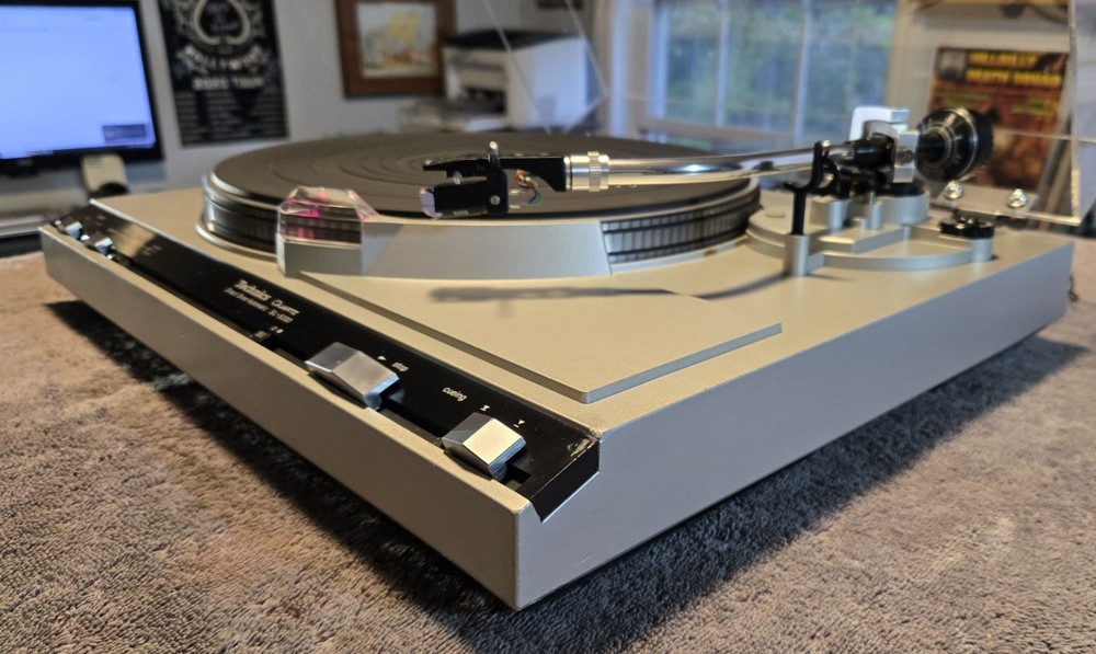 Technics Direct Drive SL-5200 Turntable, Serviced, Recapped New Covers Available