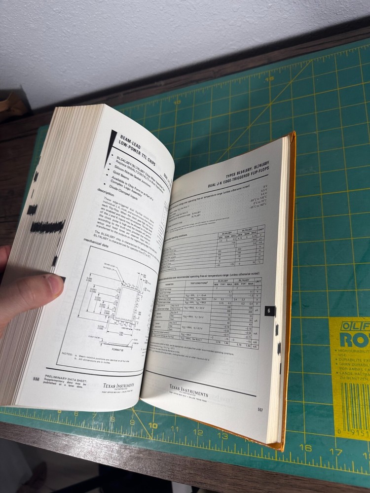 Texas Instruments The TTL Data Book For Design Engineers First Edition