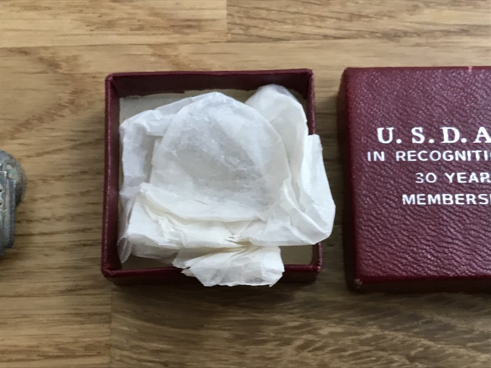 nice old 1966 dated solid silver USDAW union 30 year membership boxed
