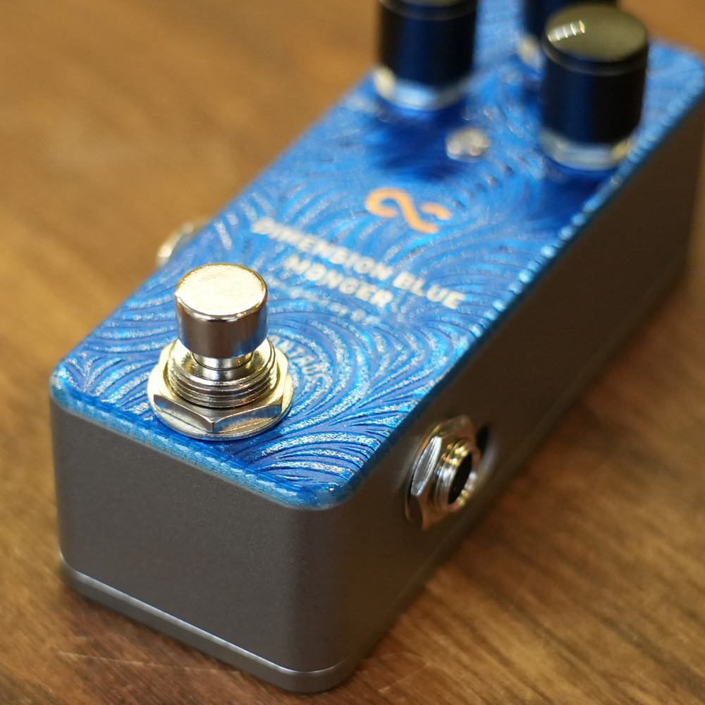 One Control Dimension Blue Monger Modulation Guitar Effector