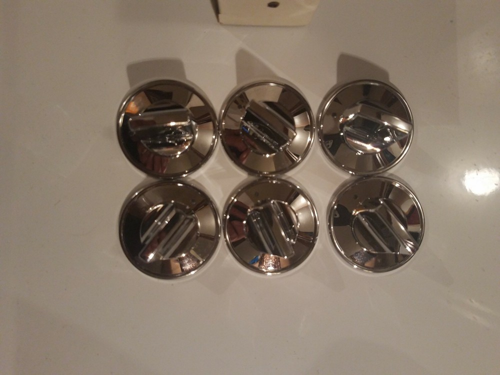 Robertshaw Uni-Line - 4590-502, 4 way chrome universal knobs, New