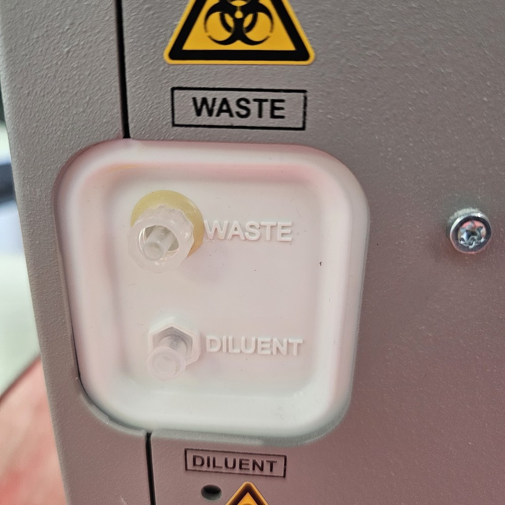 Abbott Cell-Dyn Emerald Hematology Analyzer