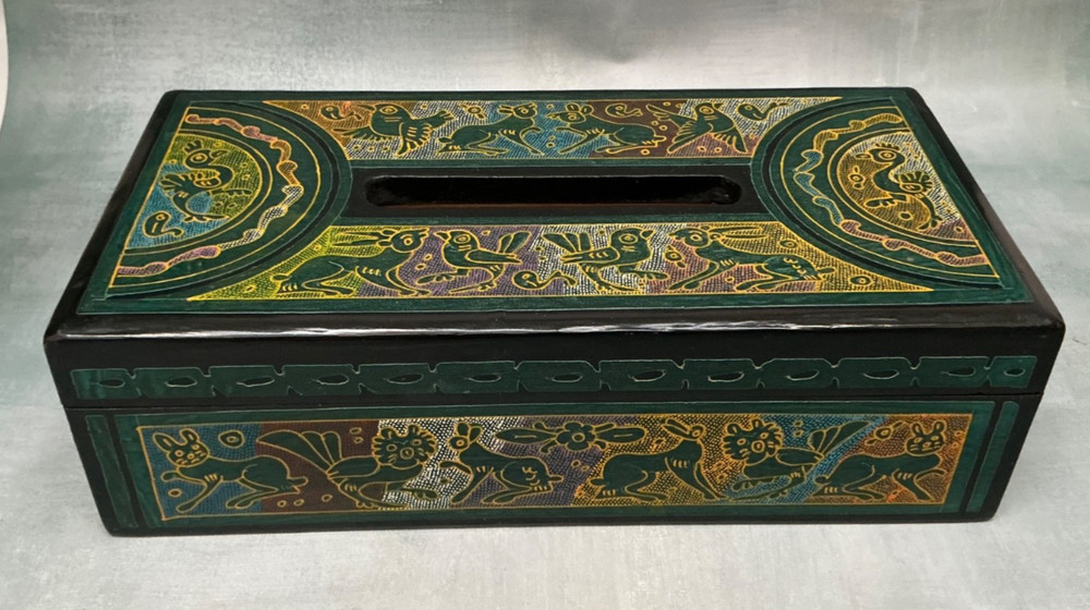 Olinala Lacquer Tissue Box Cover Birds Rabbits Mexico