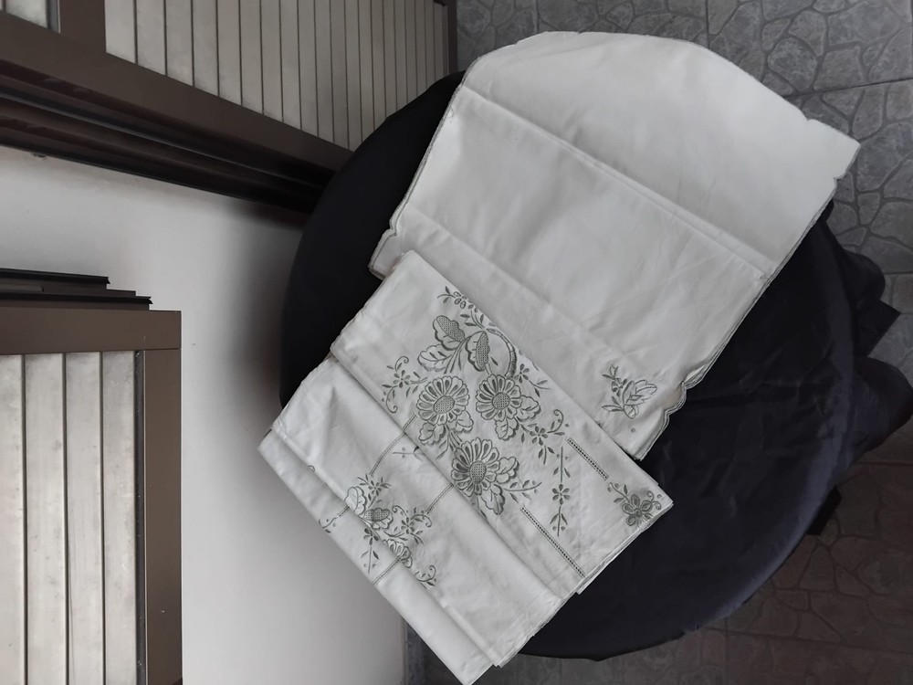 Embroidered Tablecloth 12