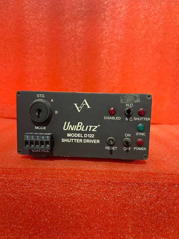 UNIBLITZ MODEL D122 SHUTTER DRIVER