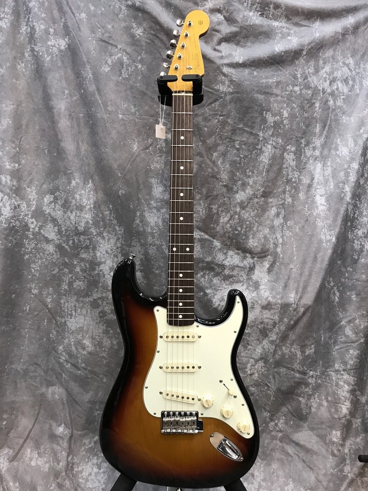 Fender Japan ST62-105DMC