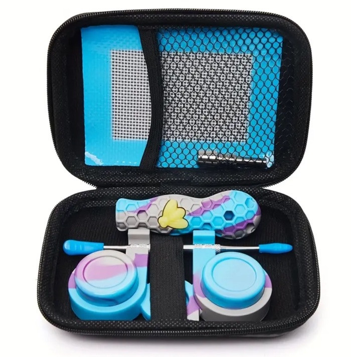 Deep Blue Sea Set, Set Includes Mat, Tools, Silicone Jar 10ml, Perfect Gift Kit