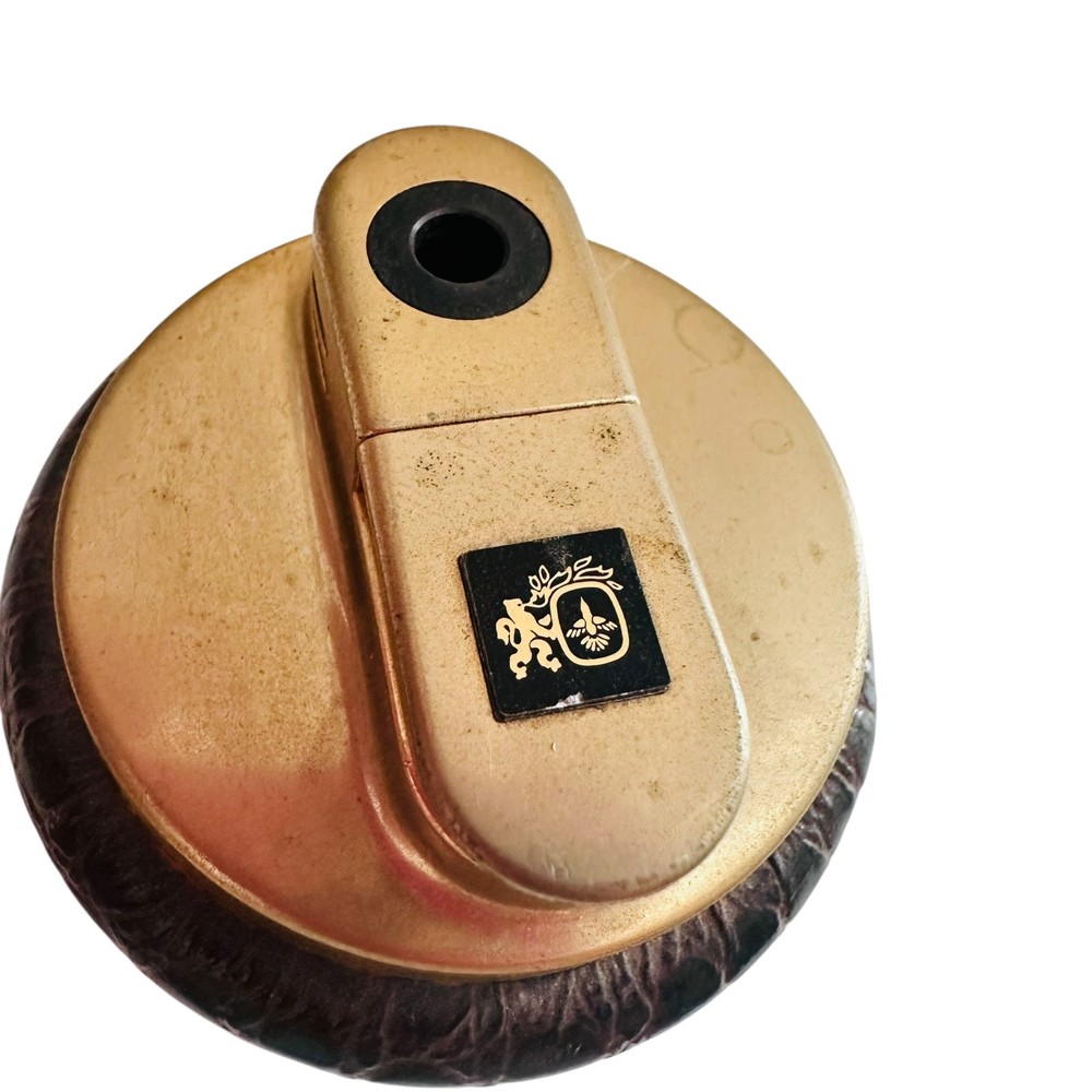vtg table Lighter 50's w lion crest