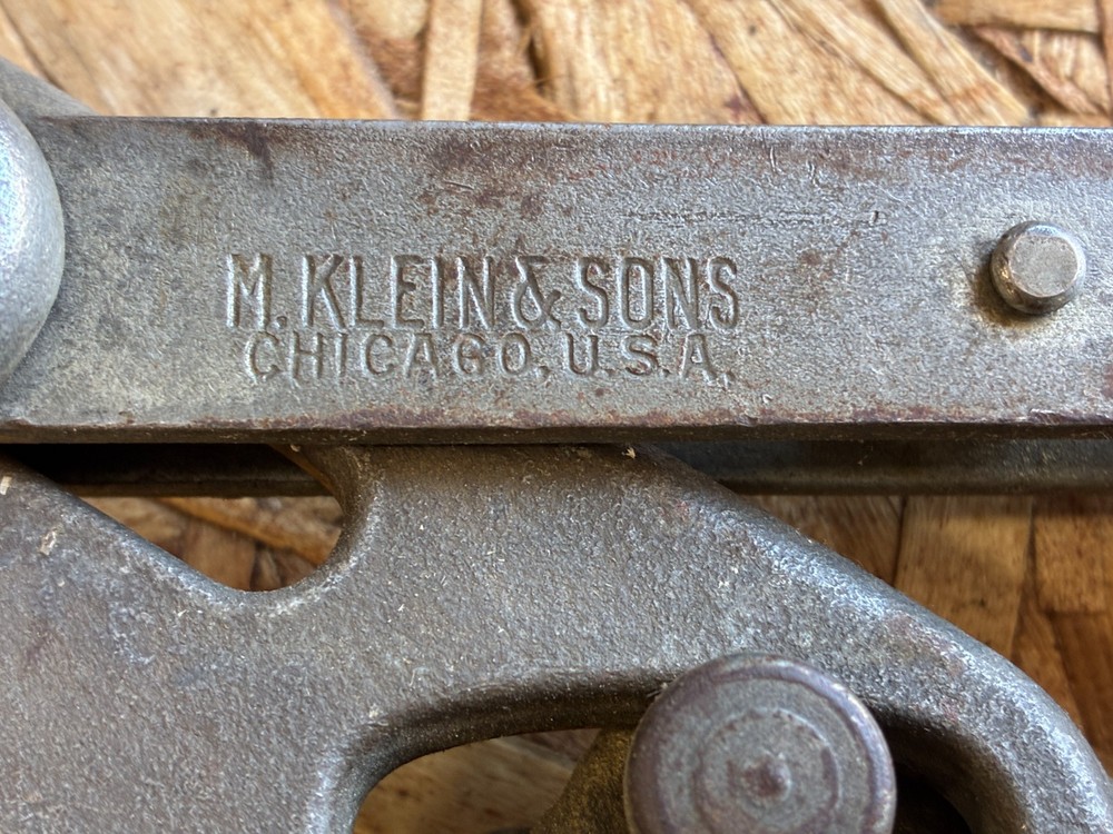 Klein Tools 1656-20BH cable puller.