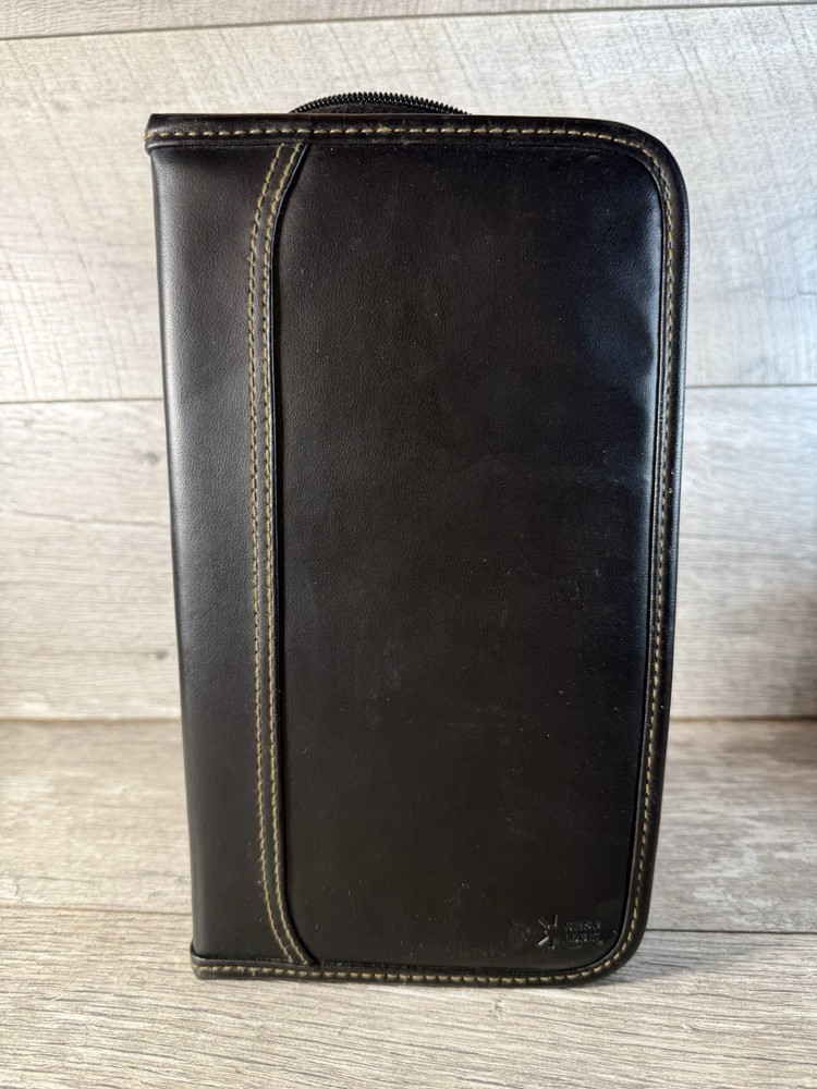Case Logic 64 CD DVD Organizer Wallet Carrying Case Zipper Storage