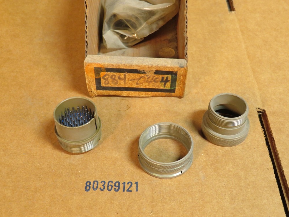 AMP Amphenol MS3106A-28-21P