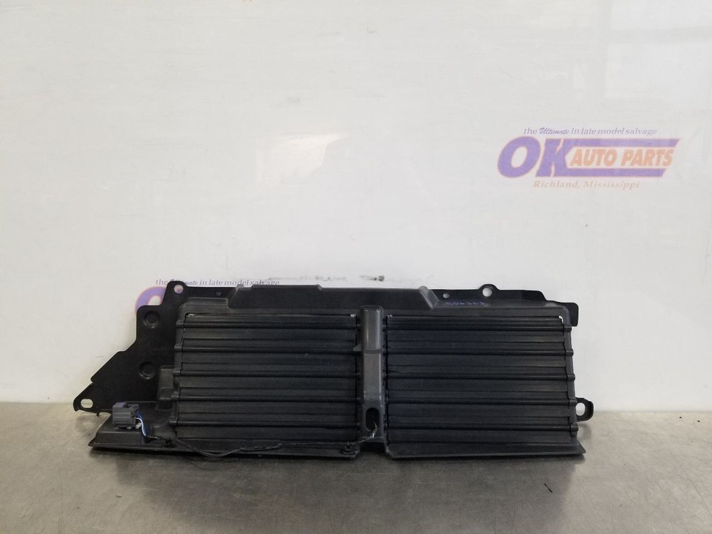 19 2019 RANGE ROVER 5.0L AIR SHUTTER