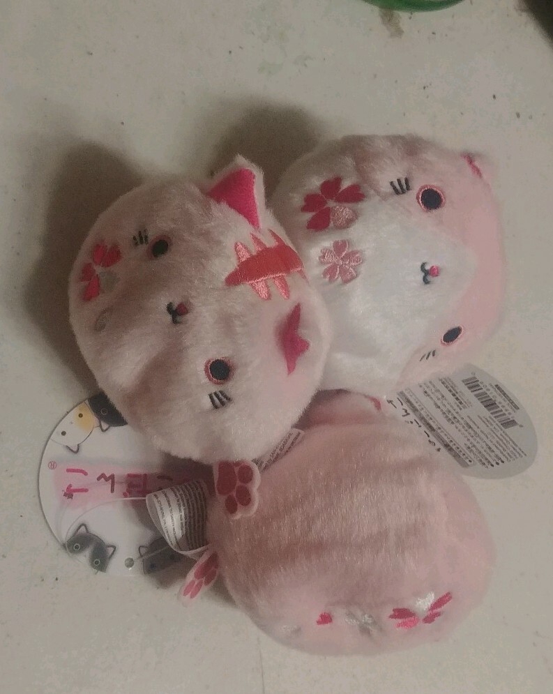 Neko Dango Sakura plush.  3 RANDOM PLUSHES