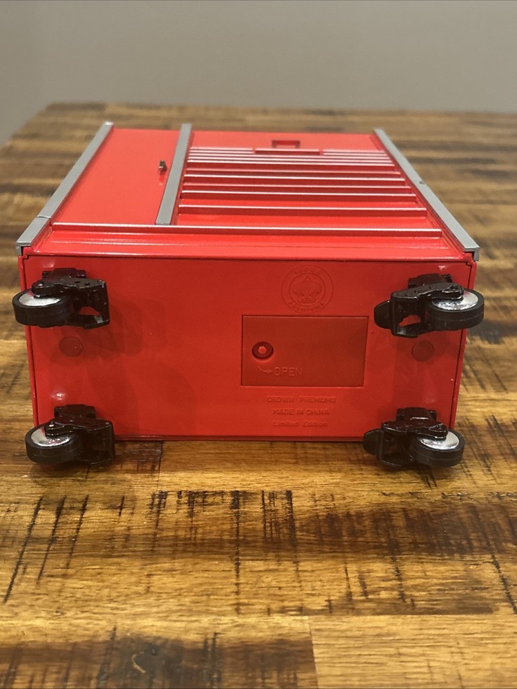 Snap-on Tools Die-cast Mini Toolbox KR7100C Comes With Original Box