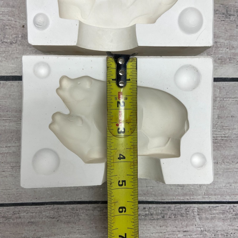 Unbranded Ceramic Casting Mold Making Bacon Pigs