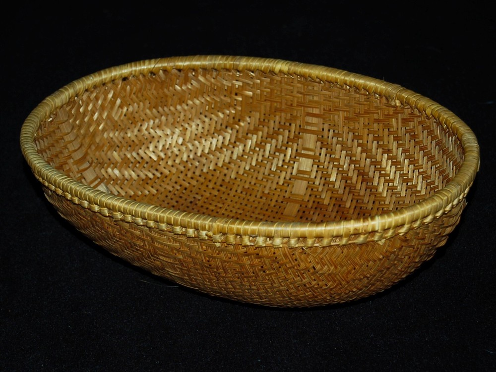 VINTAGE Large and Medium Fruit Bread Baskets