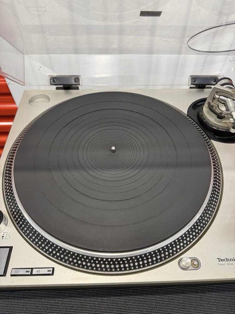 Technics SL-1200MK2 Direct Drive Turntable Quartz Silver