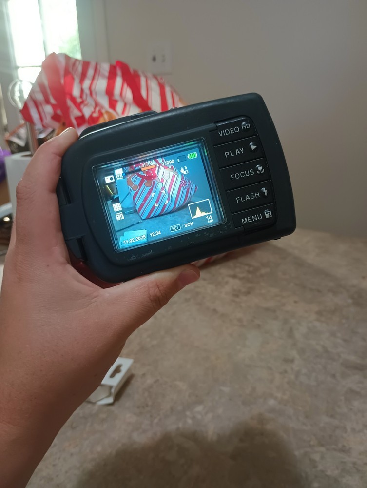 Sealife DC1400 HD Digital Underwater Camera Bundle