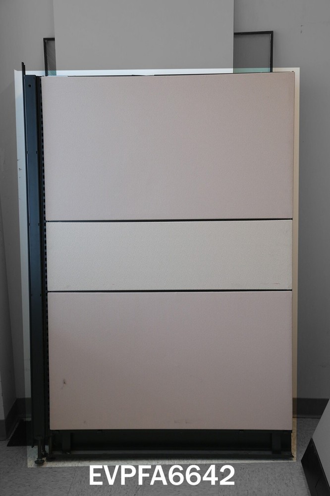 Evolve Systems Two Color Cubicle Wall Panels, Used, from non-smoking office