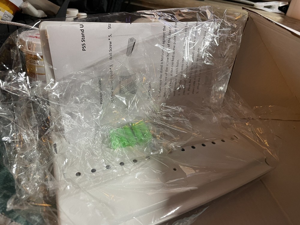 WALL MOUNT BRACKET FOR PLAYSTATION 5 CONSOLE（PS5)