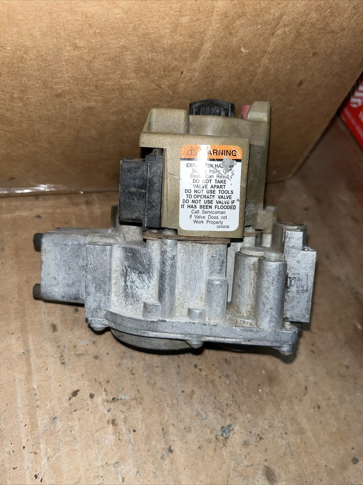 Honeywell VR8200A 2173 Gas Valve