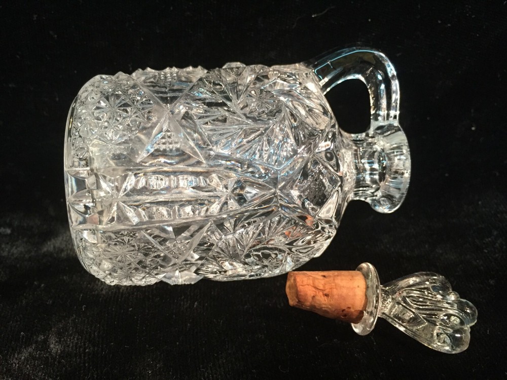 Perfume Bottle w/Handle & Stopper Pinwheel Design