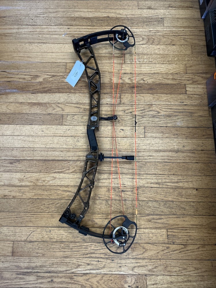 Elite Verdict 65lbs Bronze Bow