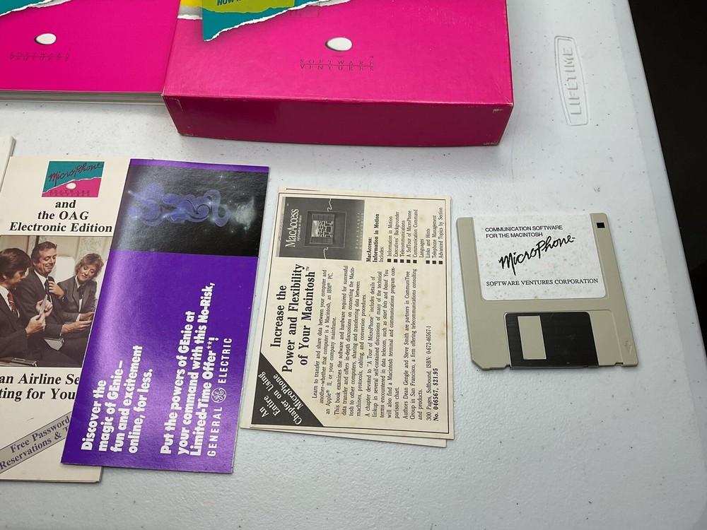 MicroPhone Communicate Software For Apple Macintosh 3.5 Floppy Software Venture