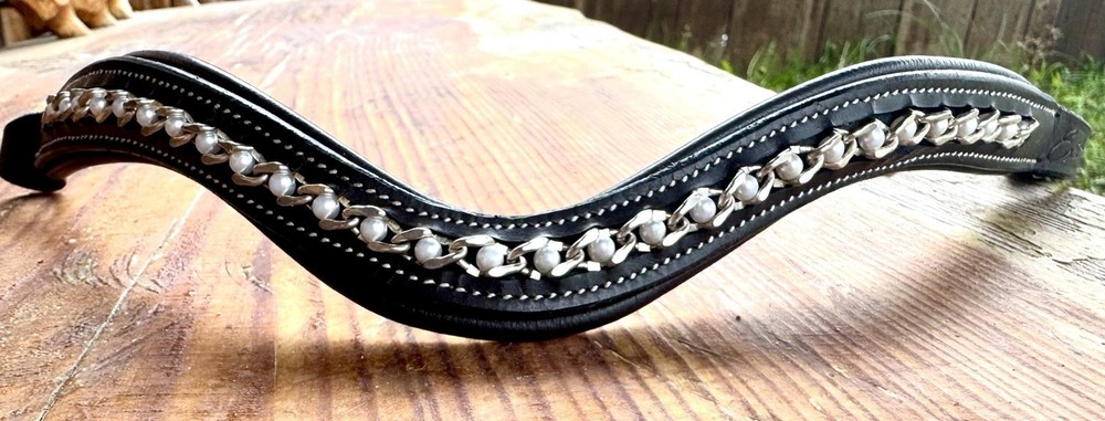 Beautiful Pearl Brow Band .